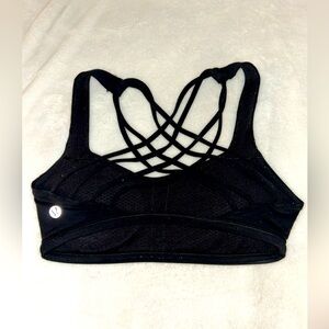 black Lululemon align sports bra